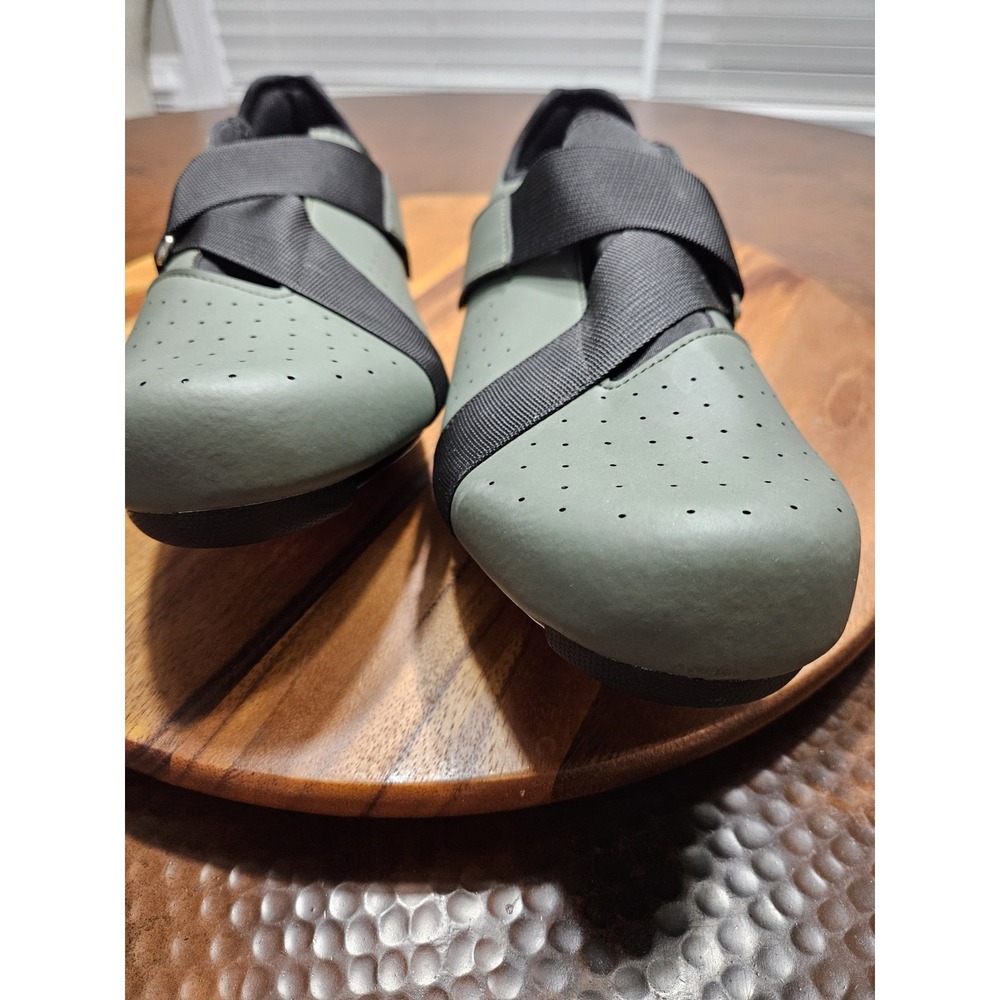 Cycling Shoes Compatible w/ Peloton Delta Clips Mens Sz 47/ 13 Green EUC